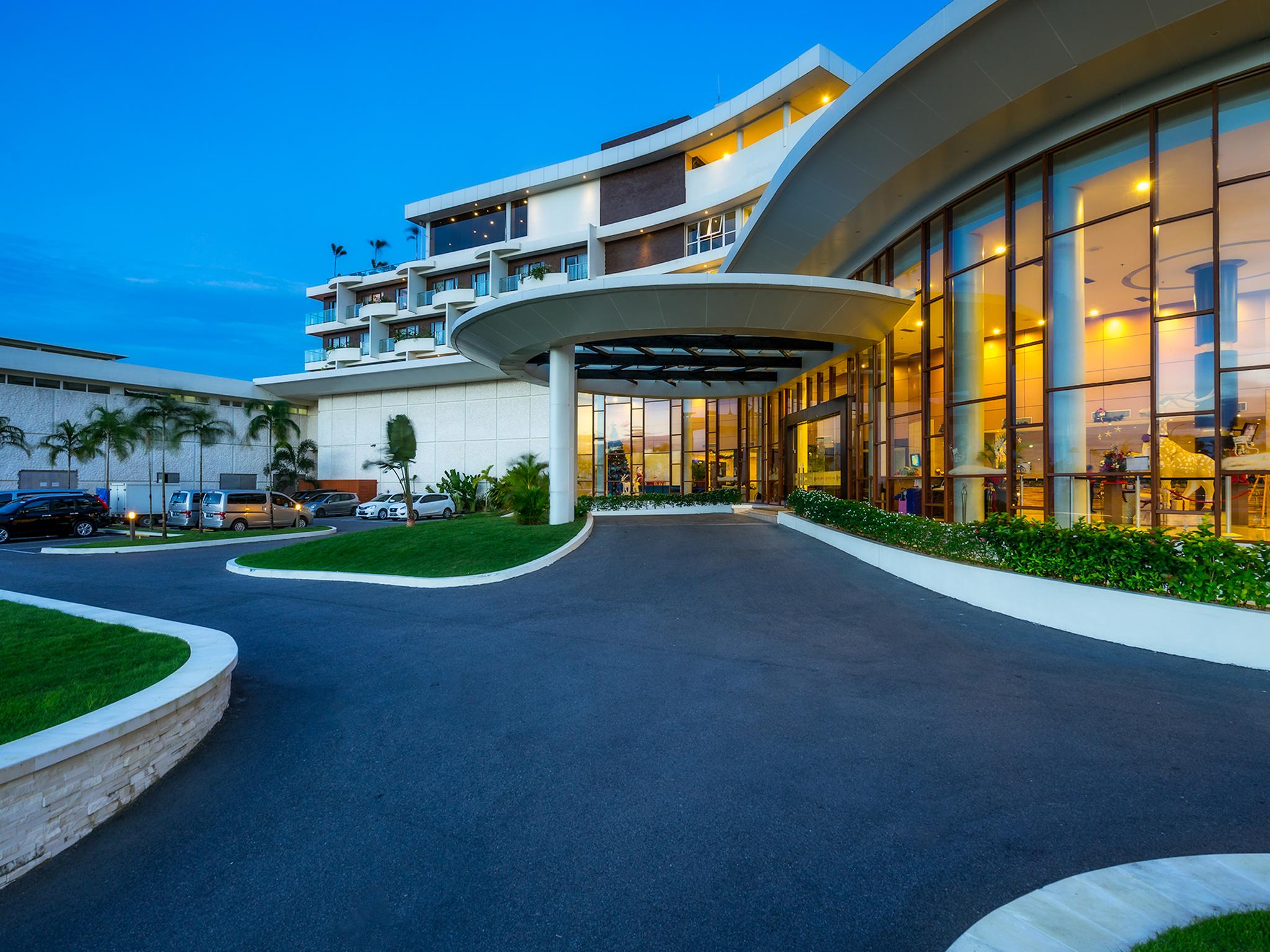 Grand Lagoi Hotel Bintan Экстерьер фото