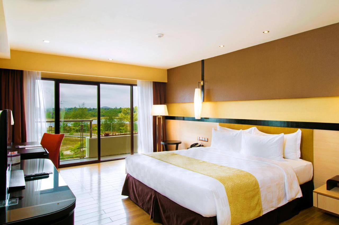 Grand Lagoi Hotel Bintan Экстерьер фото